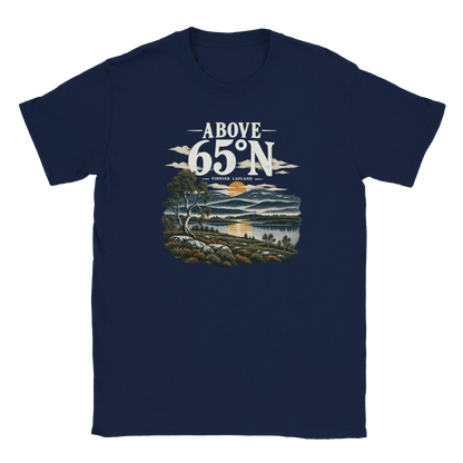 Photo du produit : t-shirt au motif « Above 65°N Finnish Lapland » de Rather Be in Finland