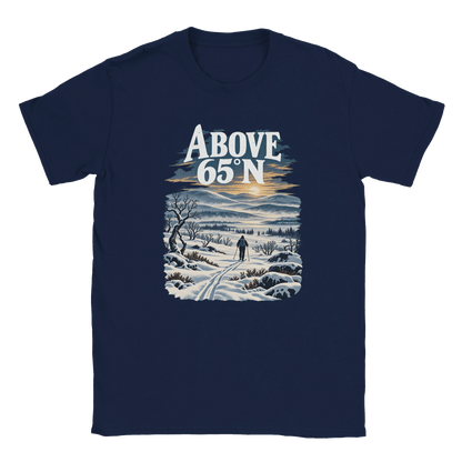 Photo du produit : t-shirt au motif « Above 65°N Finnish Skiing » de Rather Be in Finland